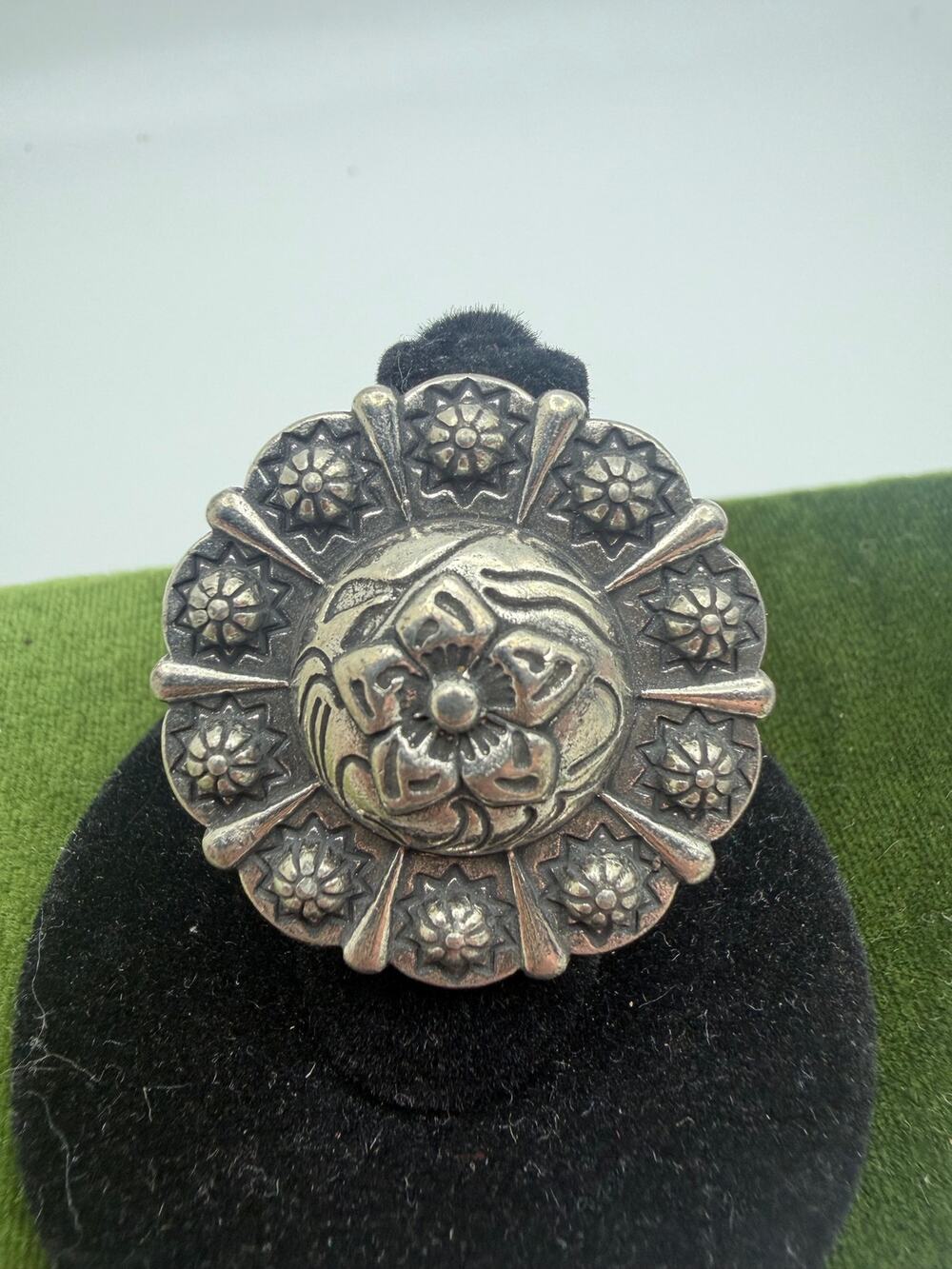 vintage-style Southwestern concho ring adjustable